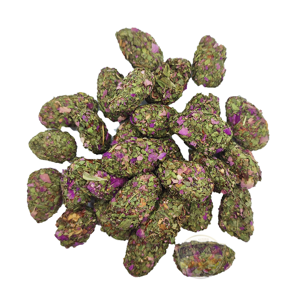 Amandes&nbsp;caramélisées enrobées de verveines et roses séchées de M'gouna